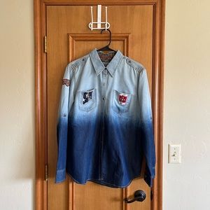 Affliction Speak Out Loud Denim Fade Button Down Shirt. Women’s Size L